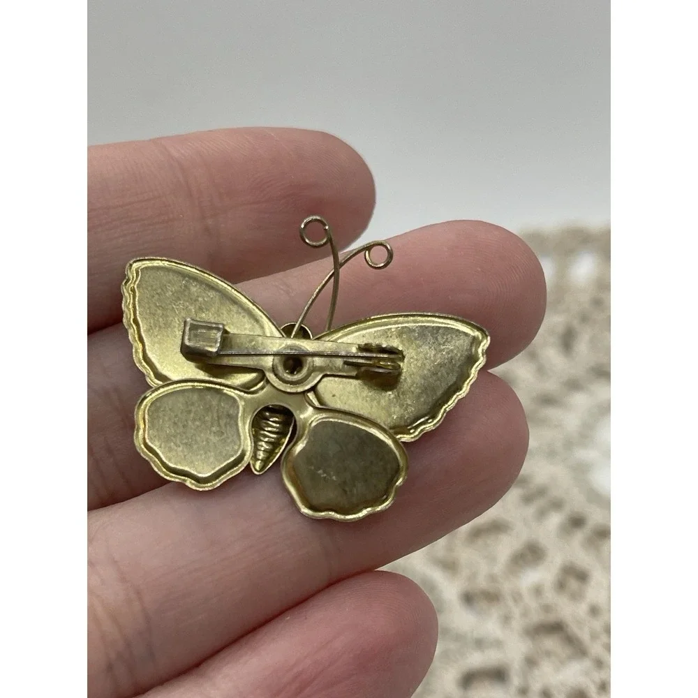 Vintage‎ Gold Tone Butterfly Pin Brooch with Red Orange Glitter Enamel Accessory